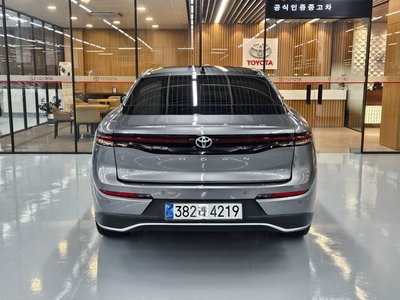 2025 Toyota CROWN CROSSOVER photo 3