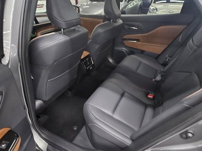 2025 Toyota CROWN CROSSOVER thumbnail 13