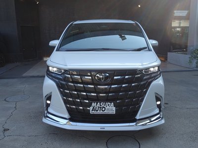 2025 Toyota ALPHARD — фото 4