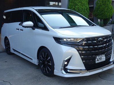 2025 Toyota ALPHARD — фото 6