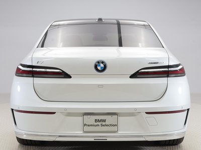 BMW I7 - 8