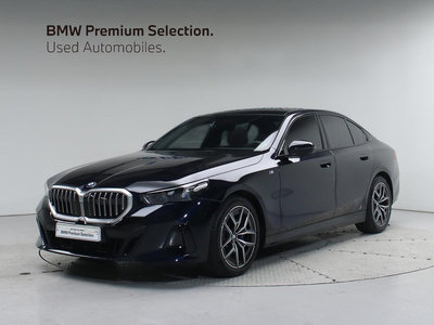 BMW 5 SERIES - 1
