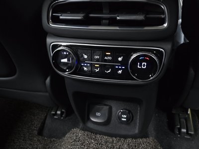 2022 Genesis GV80 thumbnail 29