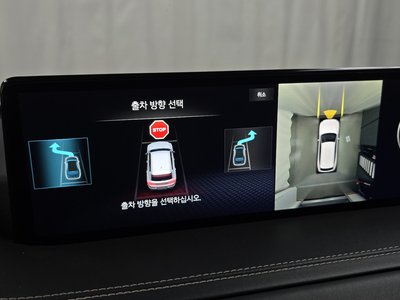 2022 Genesis GV80 thumbnail 23