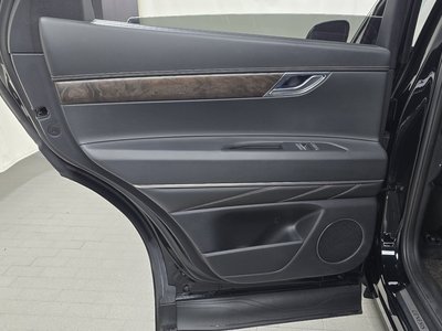 2022 Genesis GV80 thumbnail 15