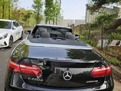 MERCEDES-BENZ E-CLASS - 10