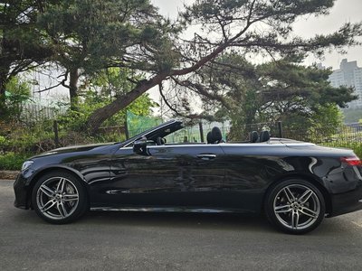 MERCEDES-BENZ E-CLASS - 2