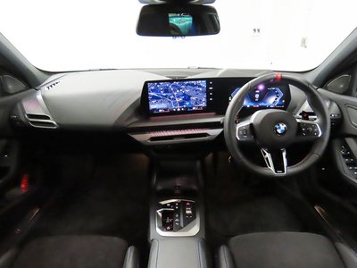 2025 BMW 1 SERIES 照片 6