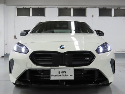 2025 BMW 1 SERIES 照片 9