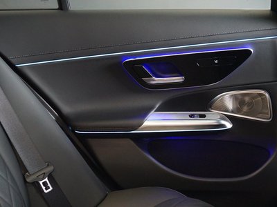 2025 Mercedes-BENZ E-CLASS — миниатюра 38