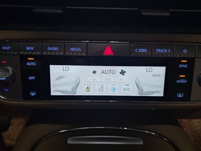 2022 Genesis G90 (RS4) — миниатюра 12