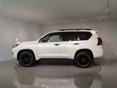 TOYOTA LAND CRUISER PRADO - 2