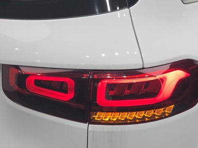 صورة 10 لـ 2022 Mercedes-BENZ GLB