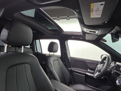 2022 Mercedes-BENZ GLB — миниатюра 26