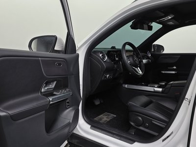 2022 Mercedes-BENZ GLB — миниатюра 13