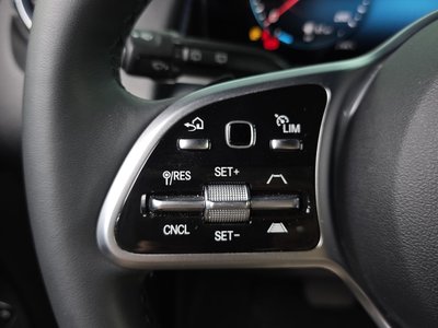 2022 Mercedes-BENZ GLB — миниатюра 28