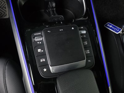 2022 Mercedes-BENZ GLB — миниатюра 12