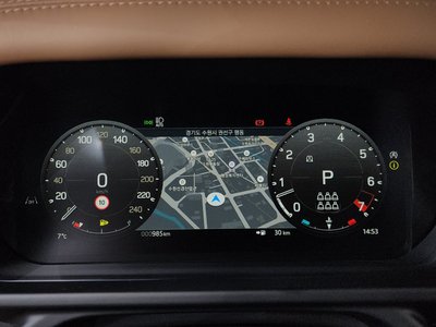 LAND ROVER DEFENDER - 8