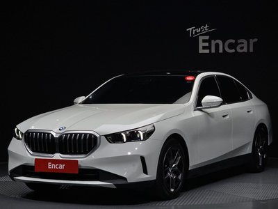 BMW 5 SERIES - 1