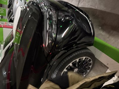 MERCEDES-BENZ EQS - 4