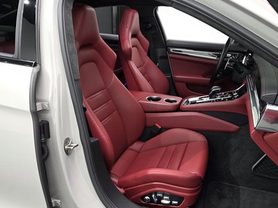 PORSCHE PANAMERA - 10