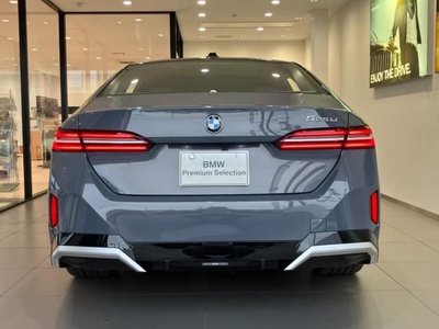 2025 BMW 5 SERIES 照片 5