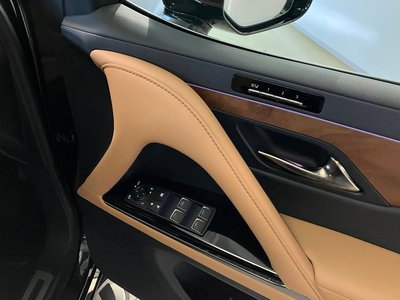 2025 Lexus LX 缩略图 20