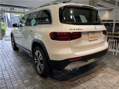 MERCEDES-BENZ GLB - 8