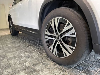 MERCEDES-BENZ GLB - 10
