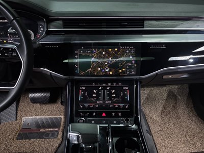 2021 AUDI A8 — миниатюра 20