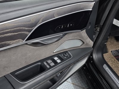 2021 AUDI A8 — миниатюра 35