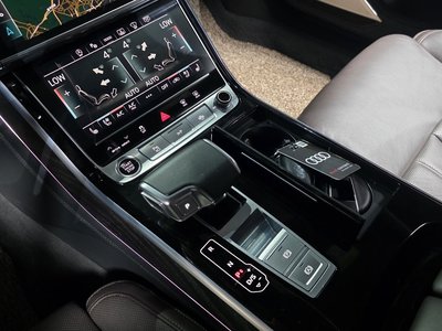 2021 AUDI A8 — миниатюра 12