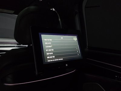 2021 AUDI A8 — миниатюра 39