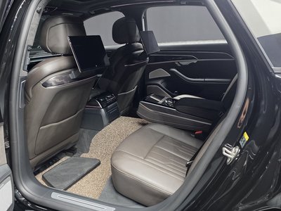 2021 AUDI A8 — миниатюра 16