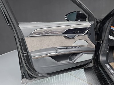 2021 AUDI A8 — миниатюра 14