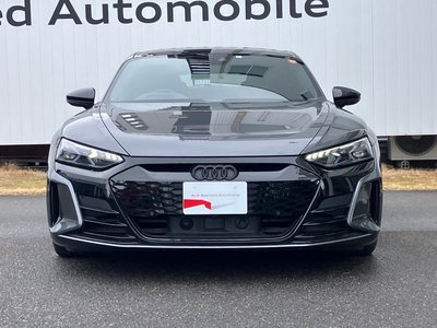 AUDI RS E-TRON GT - 7