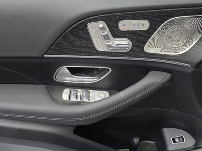 2025 Mercedes-BENZ GLE — миниатюра 14