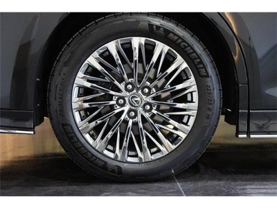 صورة مصغرة 42 لـ 2025 Lexus LM