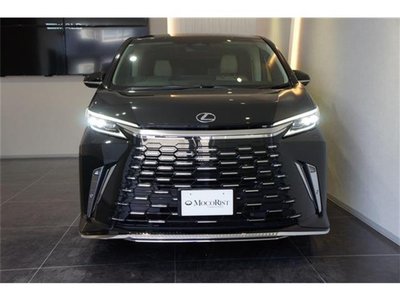 صورة 2 لـ 2025 Lexus LM