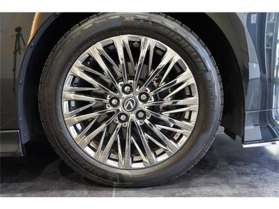 صورة مصغرة 41 لـ 2025 Lexus LM