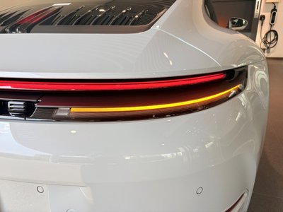 2025 Porsche 911 缩略图 15