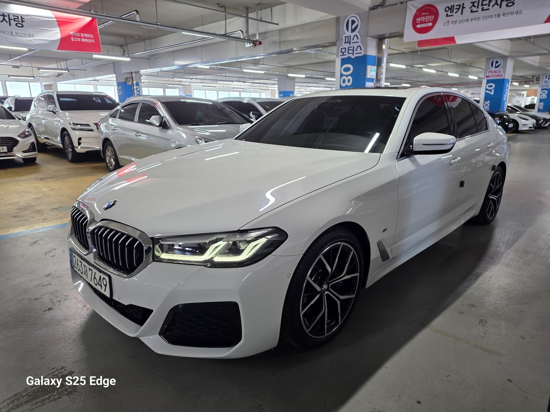 BMW 5 SERIES - View 1