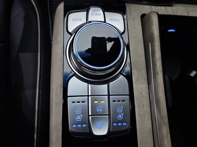 2020 Genesis G90 — миниатюра 31