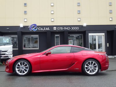 2017 Lexus LC photo 3