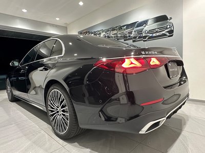 MERCEDES-BENZ E-CLASS - 6