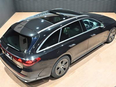 MERCEDES-BENZ E-CLASS - 9
