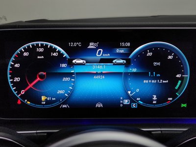 MERCEDES-BENZ GLE - 8