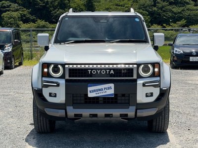 2025 Toyota LAND CRUISER 250 photo 3