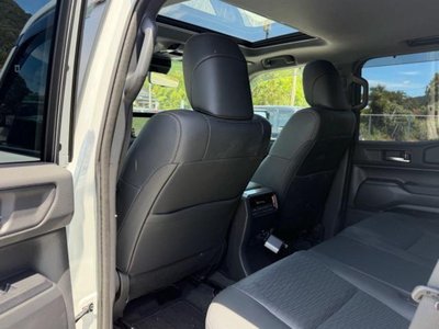 صورة مصغرة 61 لـ 2025 Toyota LAND CRUISER 250