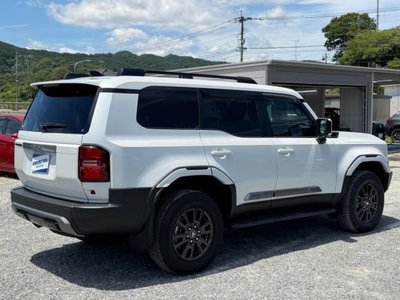 2025 Toyota LAND CRUISER 250 photo 9